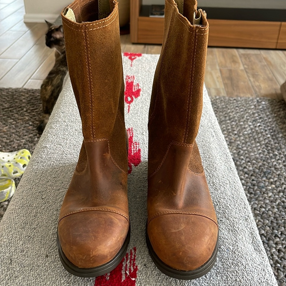 NWT Sorel Boots